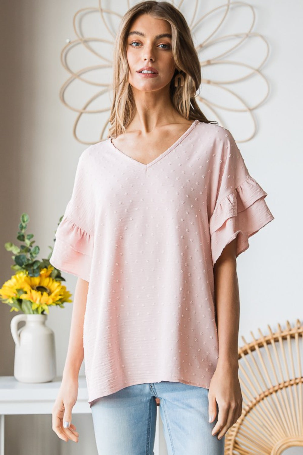 Blusa de manga corta con volantes y lunares suizos de tamaño completo de Heimish