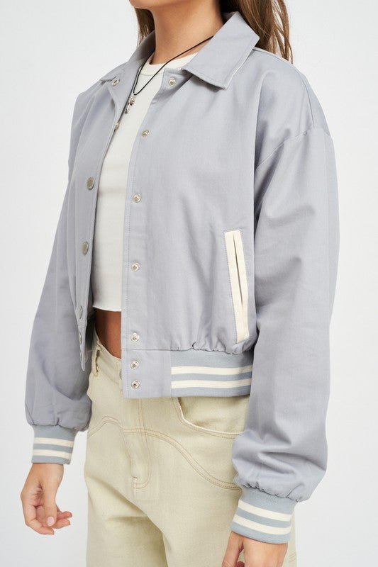 CHAQUETA BOMBER CON CUELLO