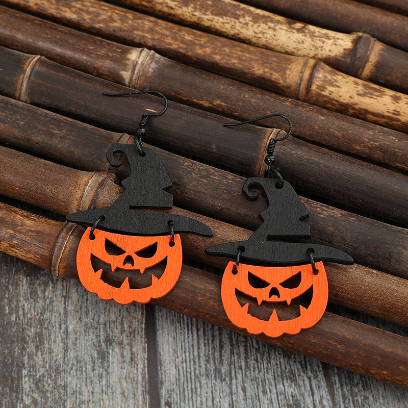 Pendientes de madera con forma de calabaza