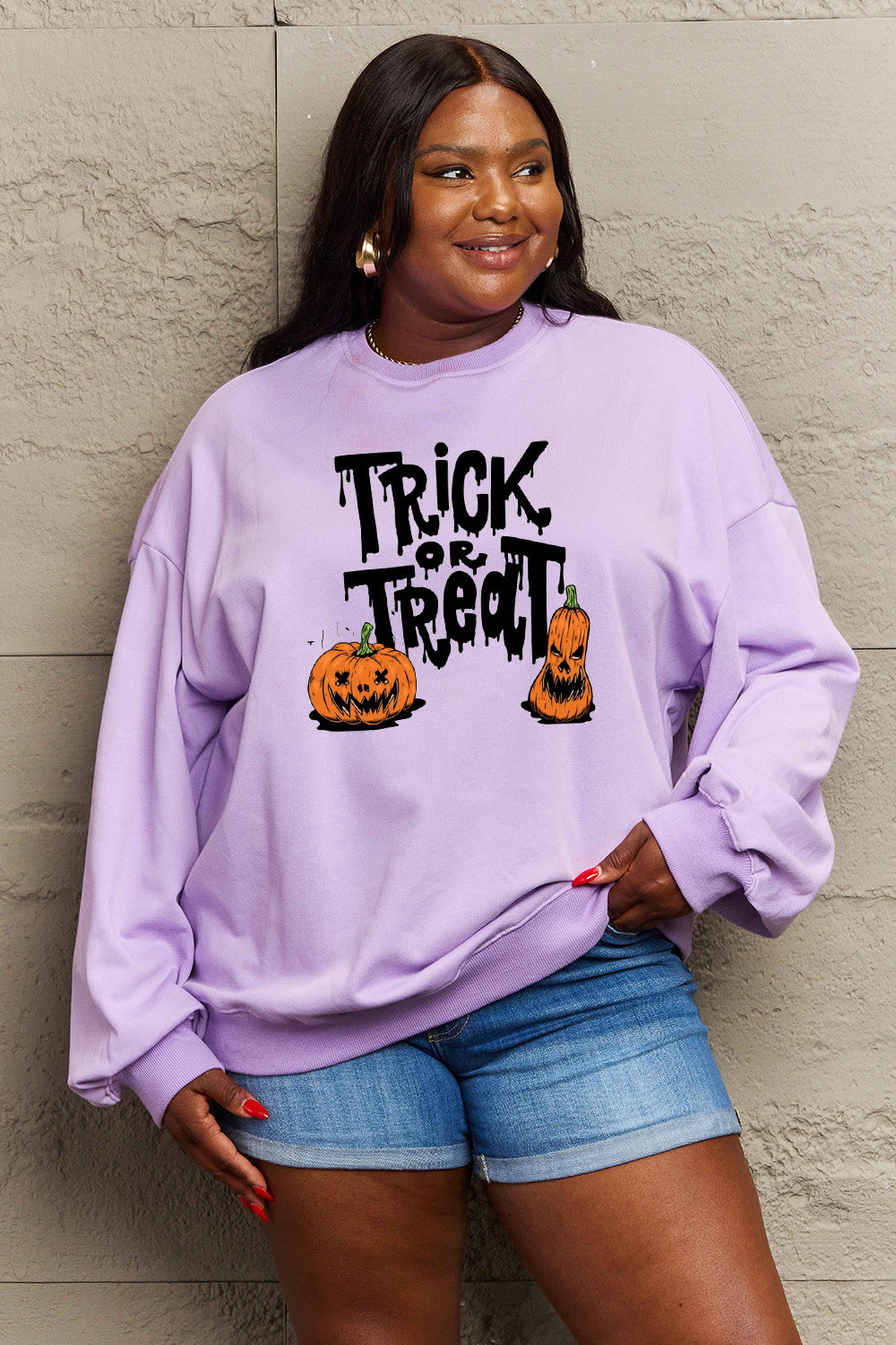 Sudadera con gráfico TRICK OR TREAT de tamaño completo Simply Love