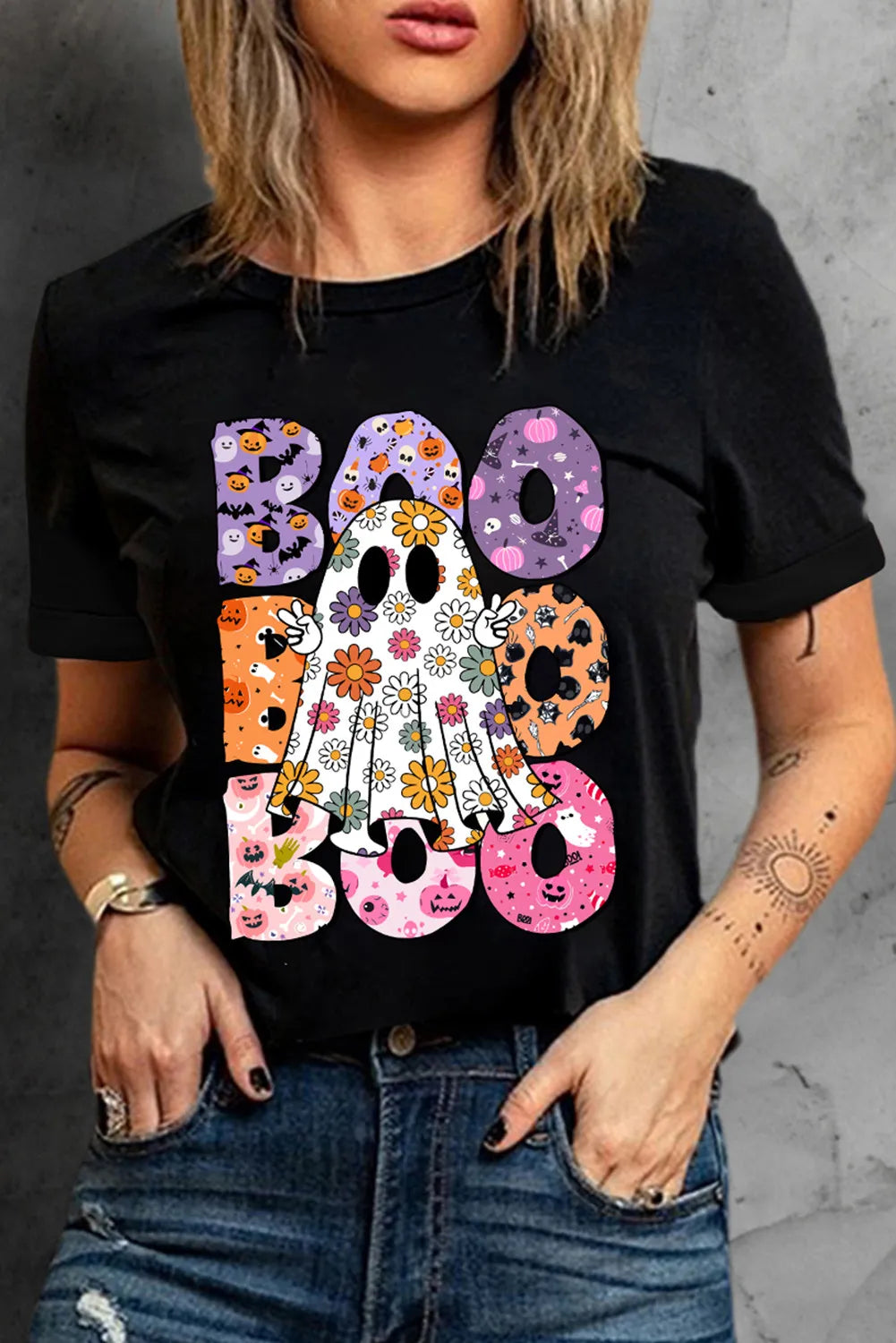 Camiseta de manga corta con cuello redondo y gráfico de fantasma BOO