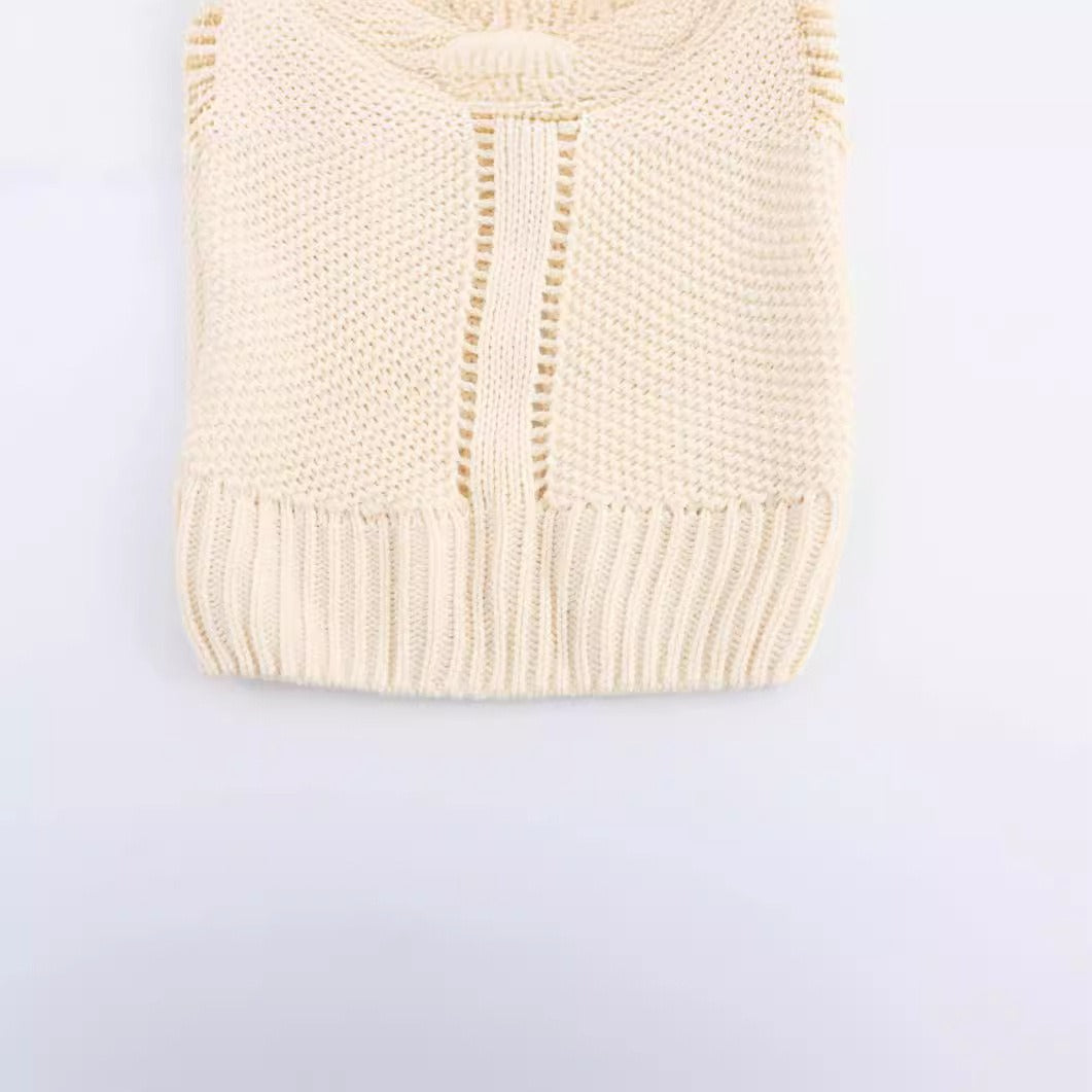 Hanging neck knitted slim fit sweater vest