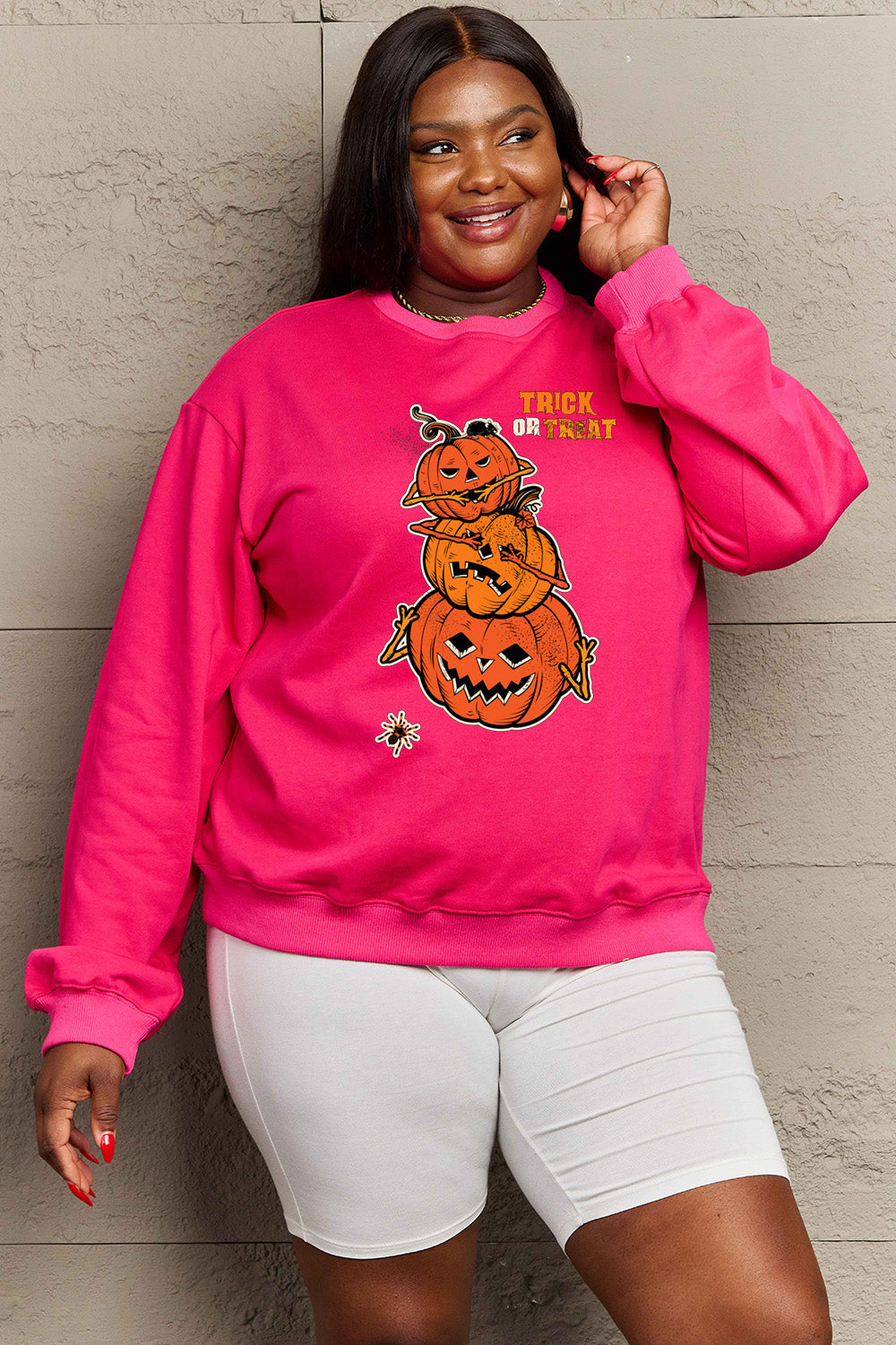 Sudadera con gráfico TRICK OR TREAT de tamaño completo Simply Love