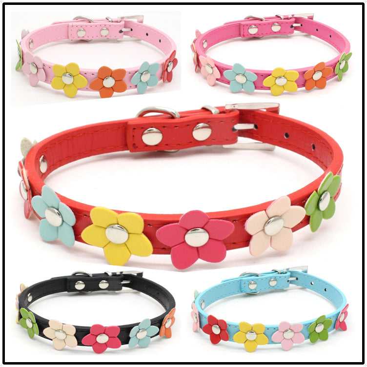 Collar de PU para mascotas Cinturón para perros con flores de colores Una fila de collares pequeños con flores para perros Suministros para mascotas Cadena para perros 