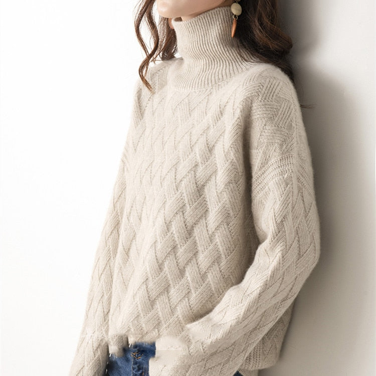 Autumn and winter turtleneck cashmere sweater woman new style languid breeze loose thick pullover underlay wool sweater