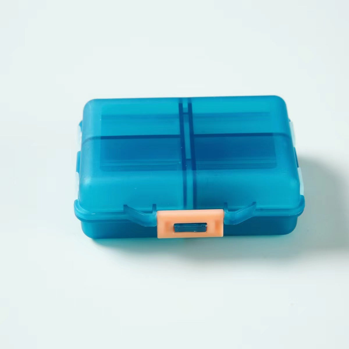 Portable travel medicine box, dustproof sealed small medicine box for the elderly, mini storage box