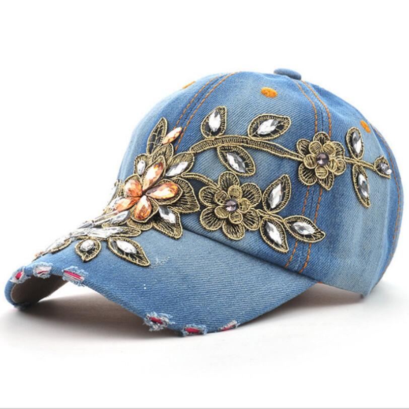 Casquette de baseball pour femme avec broderie de diamants et de fleurs en denim, chapeau à rabat, casquette de cowboy, chapeau de soleil d'été