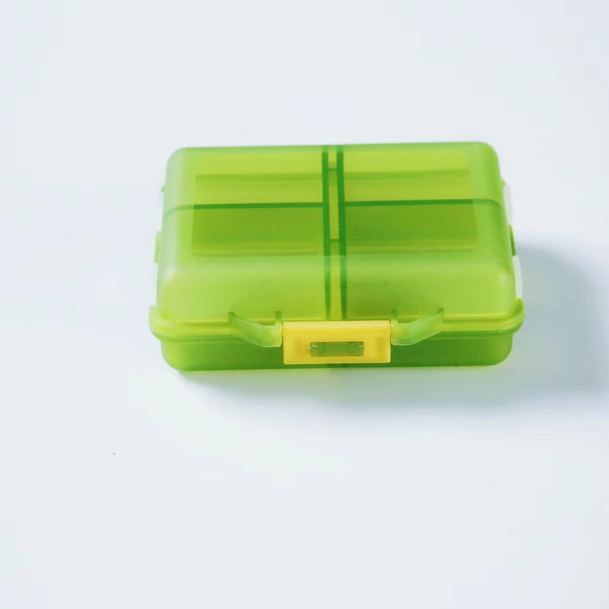 Portable travel medicine box, dustproof sealed small medicine box for the elderly, mini storage box