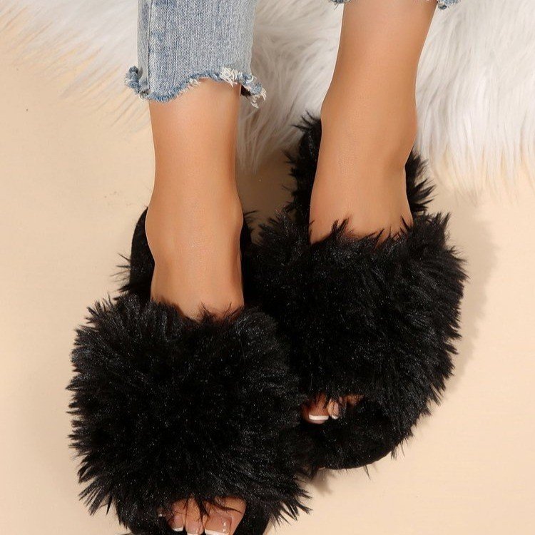 Chaussons Fluffy Tyme pour femme, vêtements d'hiver