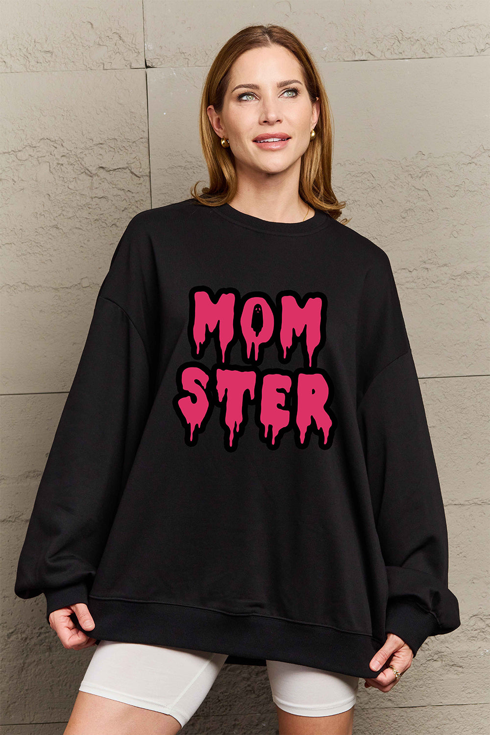 Sudadera con gráfico MOM STER de tamaño completo Simply Love